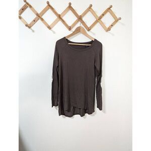 BKE Red Women's Long Sleeve Olive Green Lace Elbow Scoop Neck Tunic Top - Size S